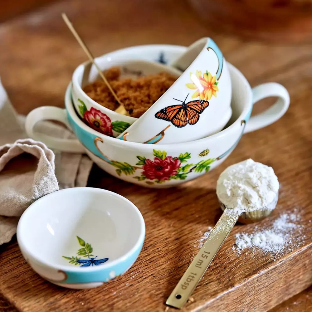 ANTHROPOLOGIE SET OF 4 LOU ROTA MOTHER NATURE MEASURING CUPS BUTTERFLY BIRDS